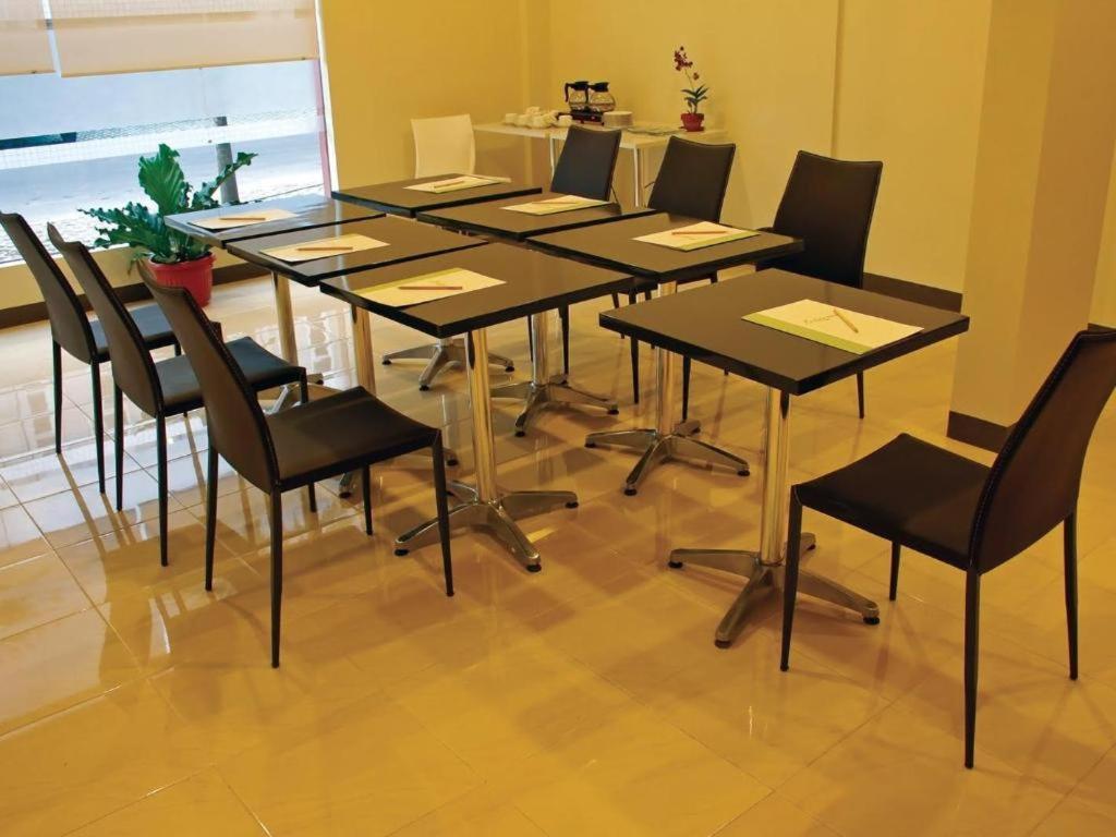יוגיאקרטה Hotel Orlen מראה חיצוני תמונה