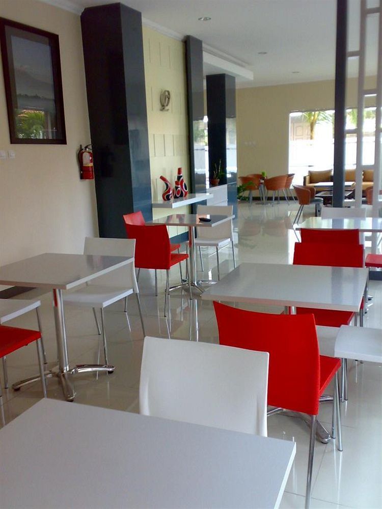 יוגיאקרטה Hotel Orlen מראה חיצוני תמונה