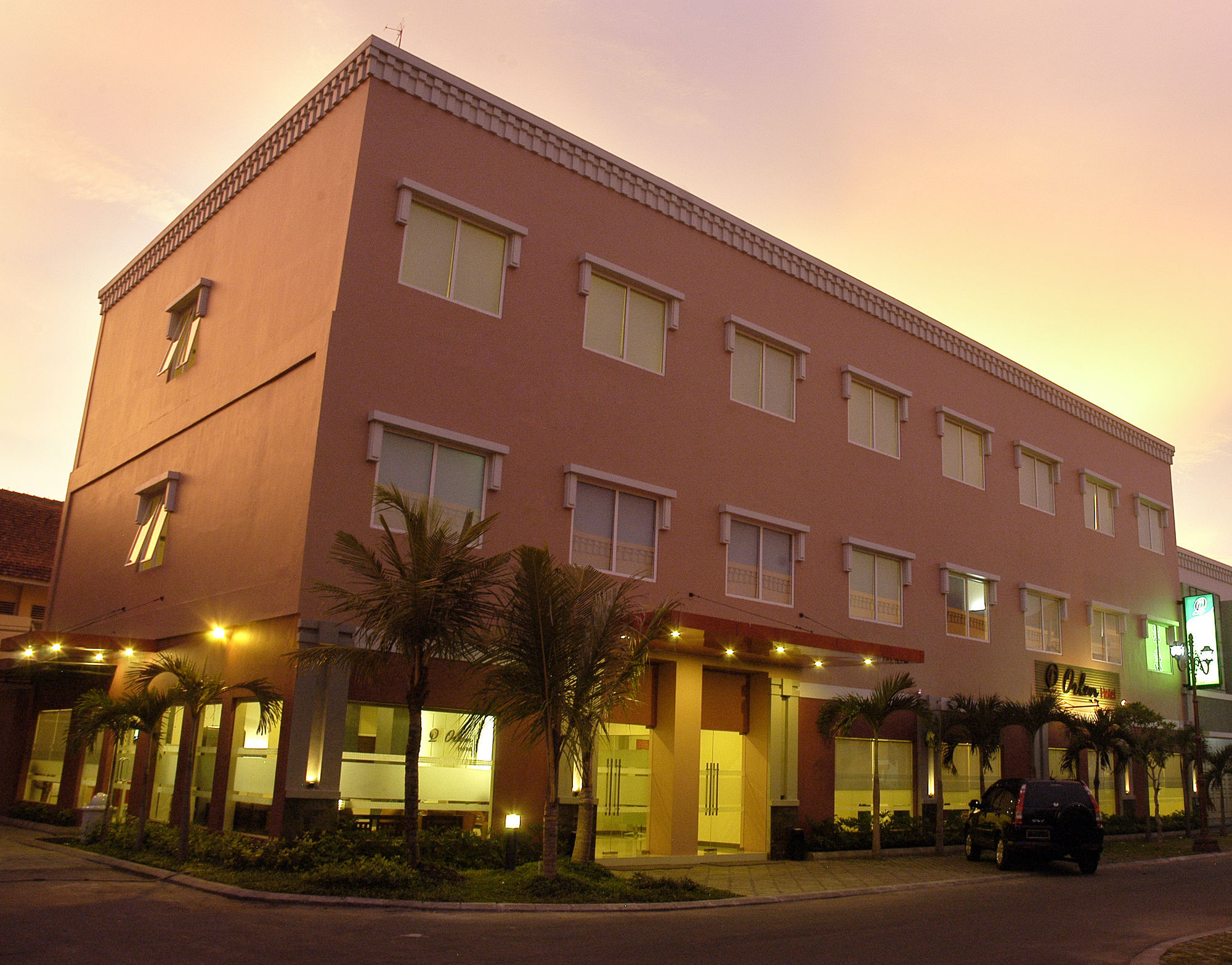 יוגיאקרטה Hotel Orlen מראה חיצוני תמונה